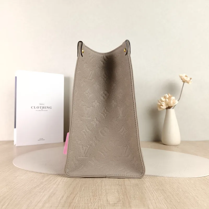 Louis Vuitton Shoulder Bag Onthego Medium Monogram Empreinte Embossed Calfskin Medium 35 × 14 × 27 cm — detail view 6 of 10