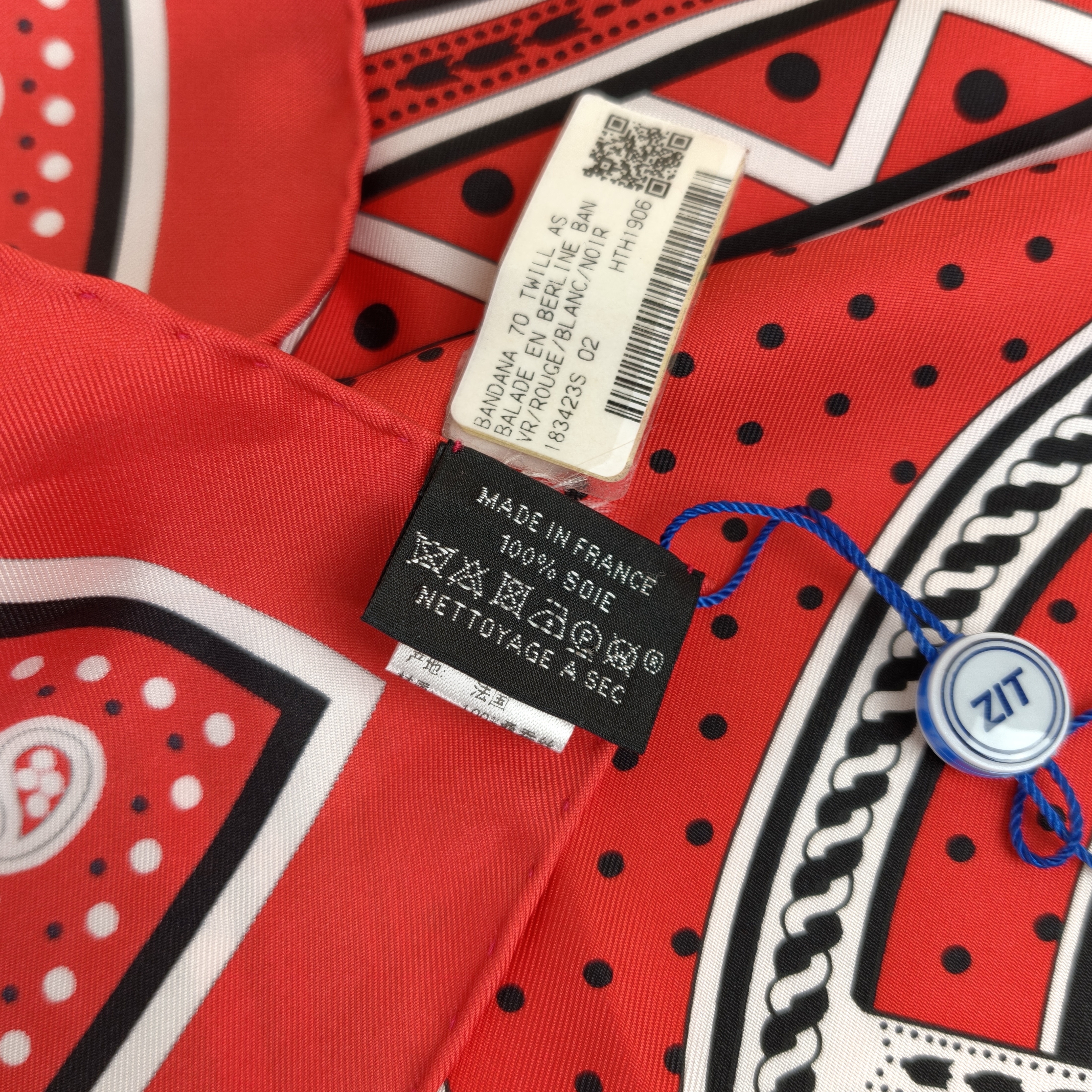 Hermès Red Silk One Size70*70 — cover view 3 of 6