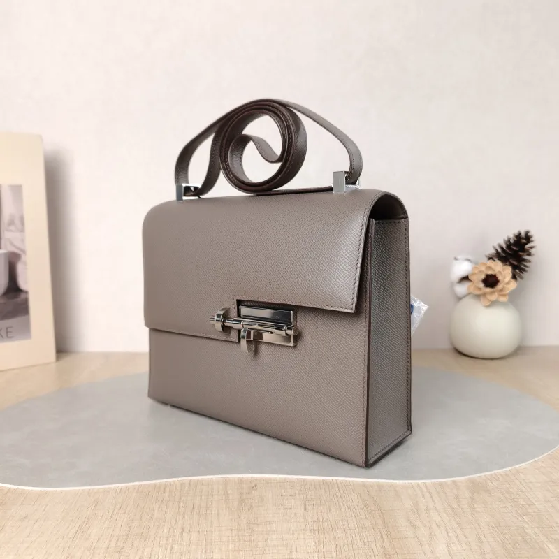 Hermès Crossbody Bag Verrou 23 Epsom Calfskin One Size 23 × 7 × 18 cm — cover view 2 of 6