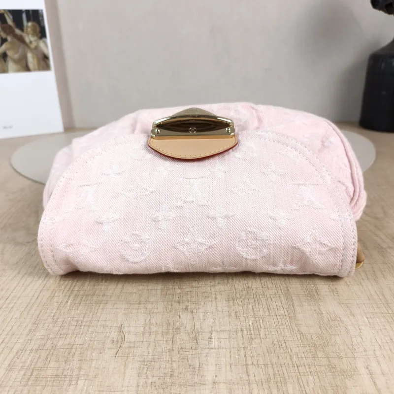 Louis Vuitton Shoulder Bag Sunset Pink One Size 27 × 3 × 18 cm — detail view 5 of 13
