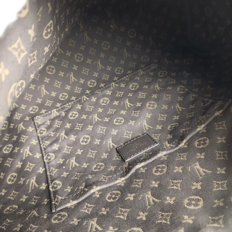 Louis Vuitton Shoulder Bag EXPRESS Shoulder Bag Suede Medium 36 × 18.5 × 24 cm — detail view 10 of 10