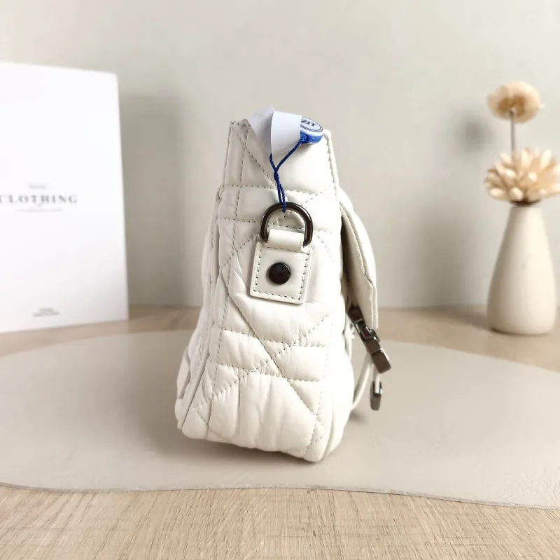DIOR Crossbody Bag camp Messenger Bag White Calfskin Small 23 × 8 × 15 cm — detail view 5 of 11