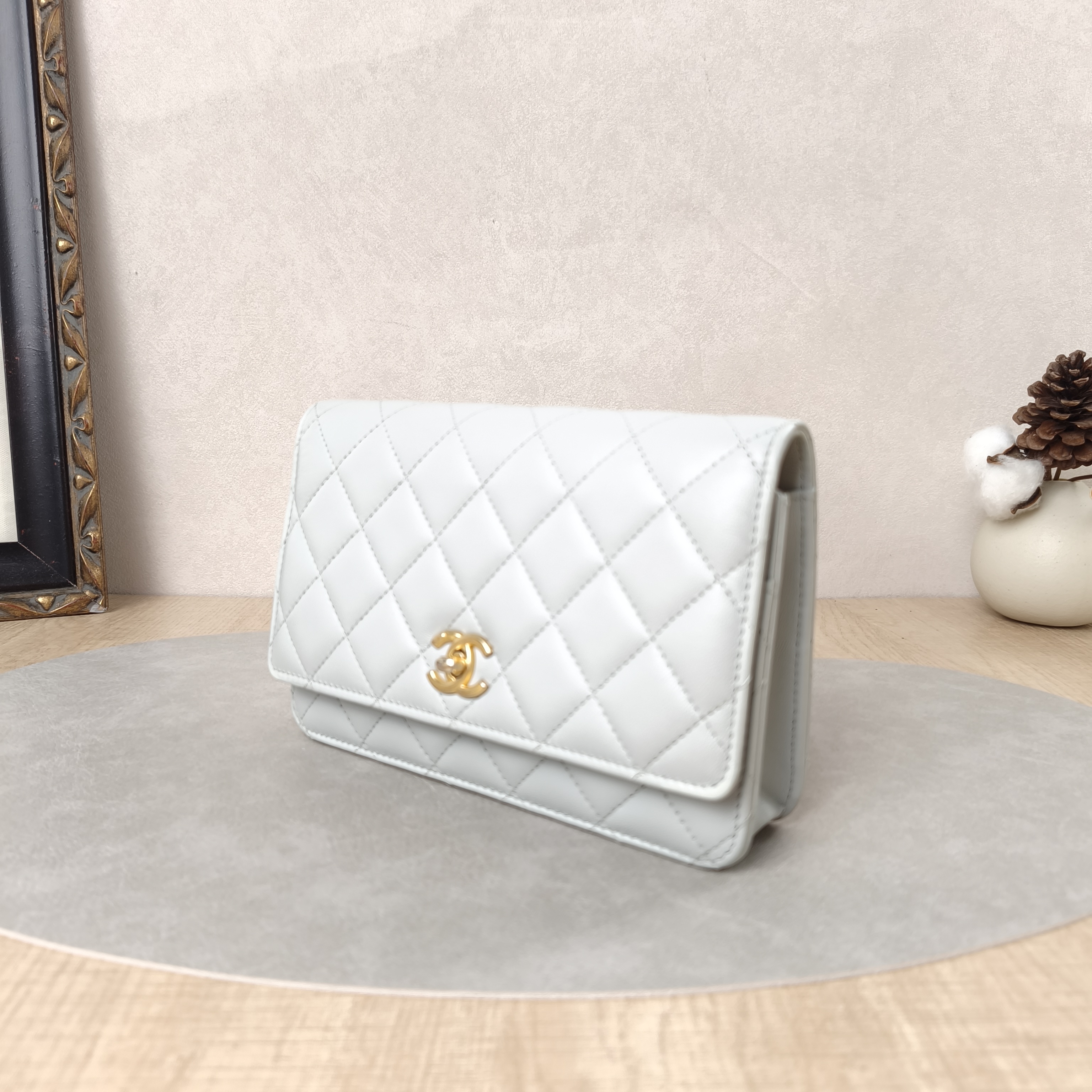 Chanel Crossbody Bag Classic Flap WOC CF WOC woc WOC Bag Grey Lambskin 19.2 × 3.5 × 12.3 cm — cover view 4 of 5