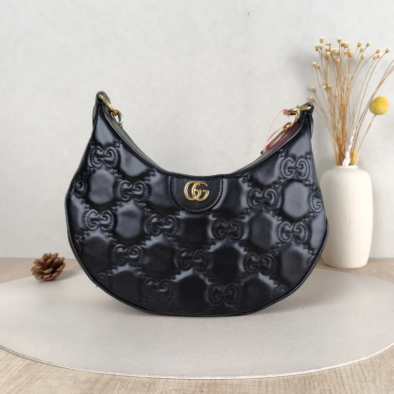 GUCCI Shoulder Bag GG matelasse Black Calfskin Small 27 × 7 × 18 cm