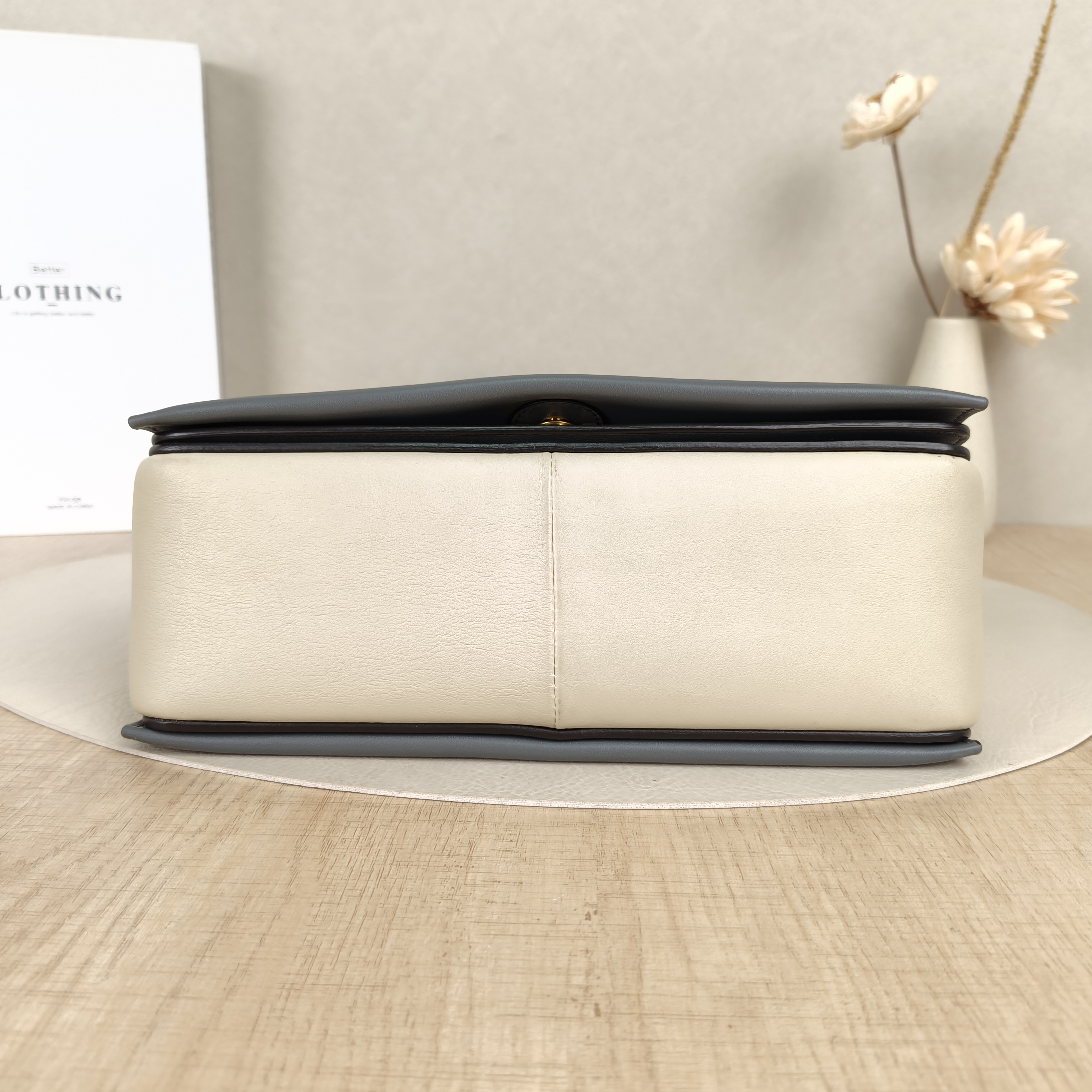 CELINE Crossbody Bag Crossbody Bag Grey White Calfskin One Size25 × 8 × 16 cm — cover view 7 of 8