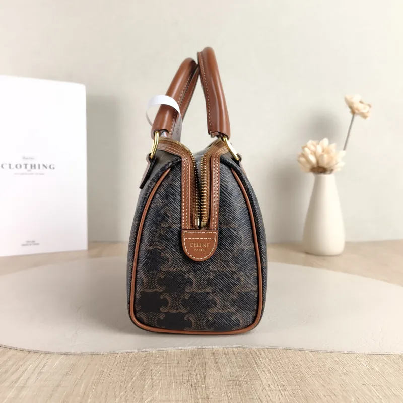 CELINE Crossbody Bag Monogram PVC Small 20 × 10.5 × 15.5 cm — detail view 3 of 10