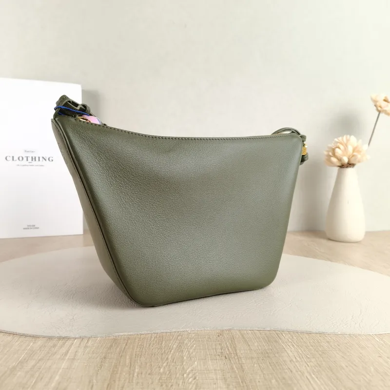 LOEWE Shoulder Bag Hammock hobo Green Calfskin Mini 28 × 9.5 × 17 cm — cover view 3 of 5