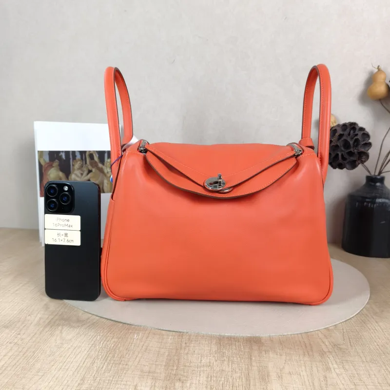 Hermès Crossbody Bag Lindy 30S5 Swift Calfskin30 × 15 × 19 cm — cover view 5 of 5