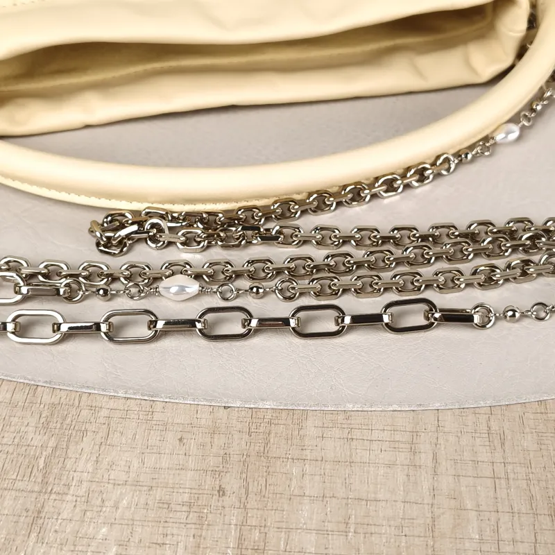 DIOR Crossbody Bag Lady Milly Chain Bag Yellow Lambskin Mini 19 × 5 × 13 cm — detail view 10 of 11