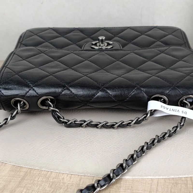Chanel Crossbody Bag cf Collection Crossbody Bag Black Calfskin 25 × 10 × 18 cm 18 — detail view 1 of 15