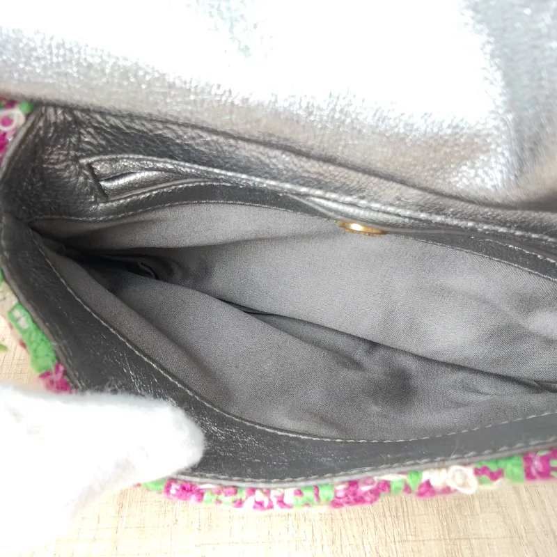 Miumiu Shoulder Bag Green 20 × 5.5 × 14 cm — detail view 9 of 12