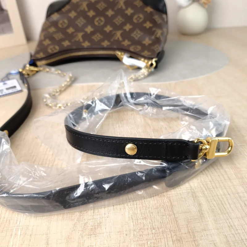 Louis Vuitton Crossbody Bag Boulogne PVC Small 26 × 9.5 × 16 cm — detail view 12 of 12