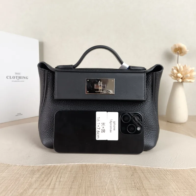 Hermès Crossbody Bag 24 · 24 21 Shoulder Bag Black Togo Calfskin · Swift Calfskin Mini 21 × 10 × 16 cm G — cover view 4 of 6