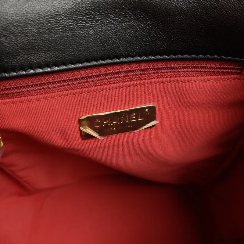 Chanel Backpack19Bag Backpack Black Lambskinmini22 × 16 × 26 cm — detail view 3 of 12
