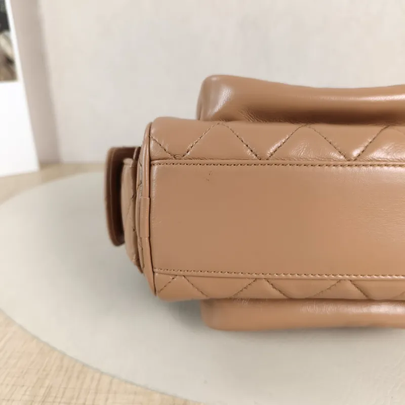 Chanel Crossbody Bag Camera Bag Taupe Lambskin One Size 24 × 17 × 18 cm — detail view 5 of 11