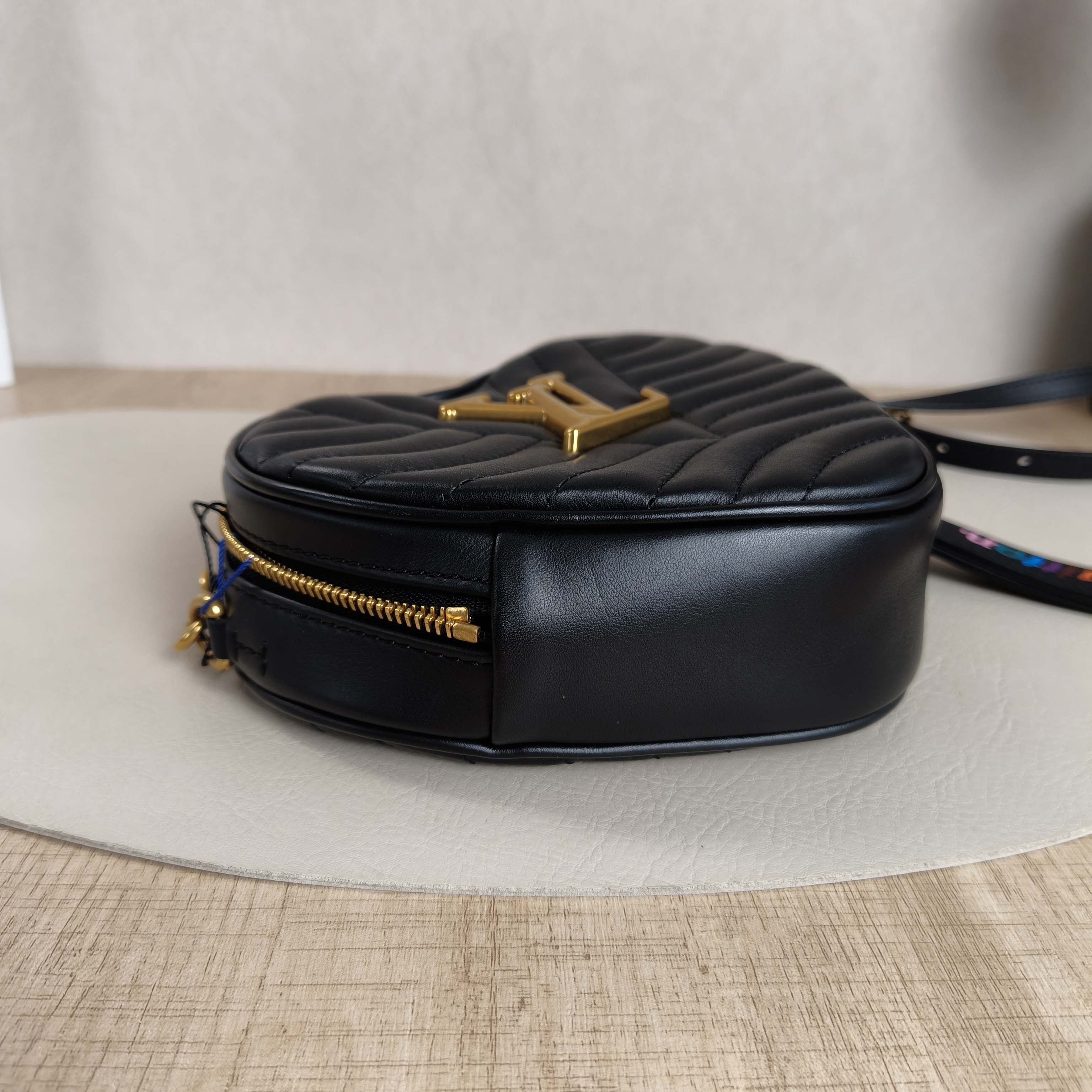 Louis Vuitton Crossbody Bag New Wave Heart Crossbody Bag Black Calfskin One Size18 × 5 × 15 cm — cover view 6 of 8