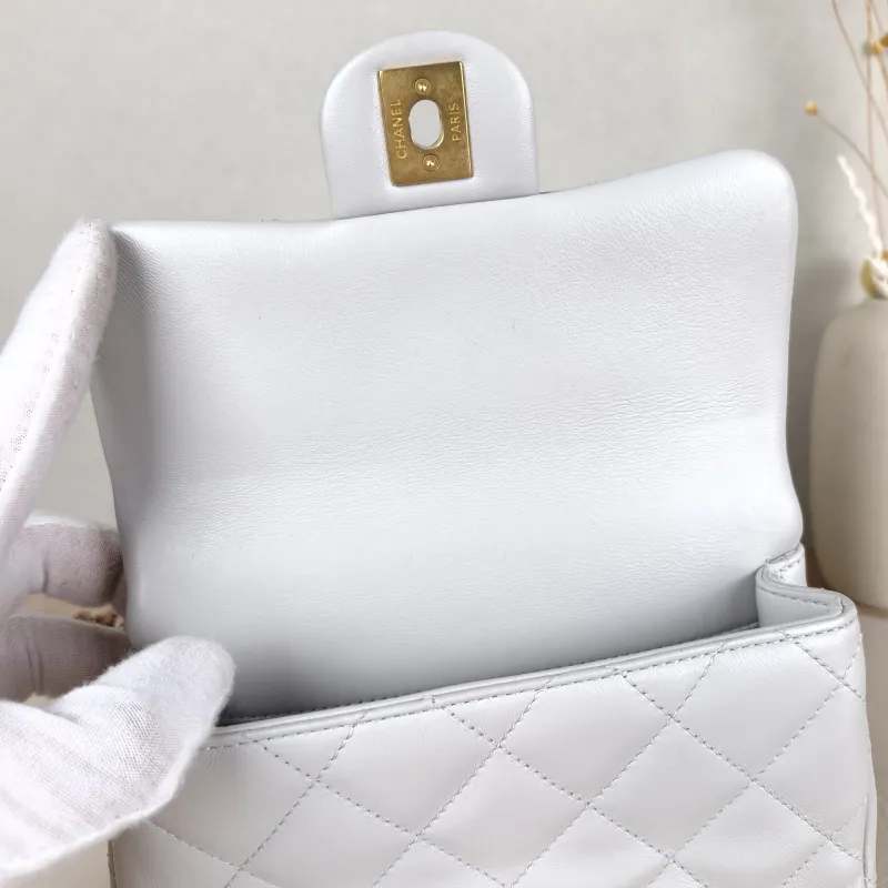 Chanel Crossbody Bag Grey Lambskin One Size19 × 5 × 12.5 cm — detail view 13 of 13