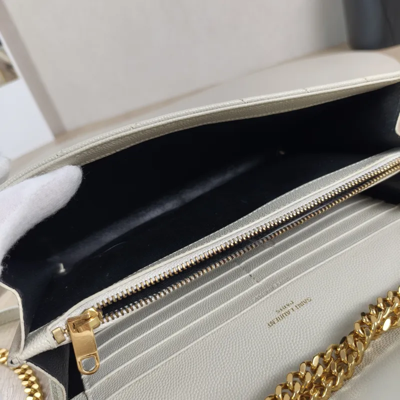 SAINT LAURENT Crossbody Bag CASSANDRE ENVELOPE White Calfskin 22.5 × 4 × 14 cm — detail view 6 of 13