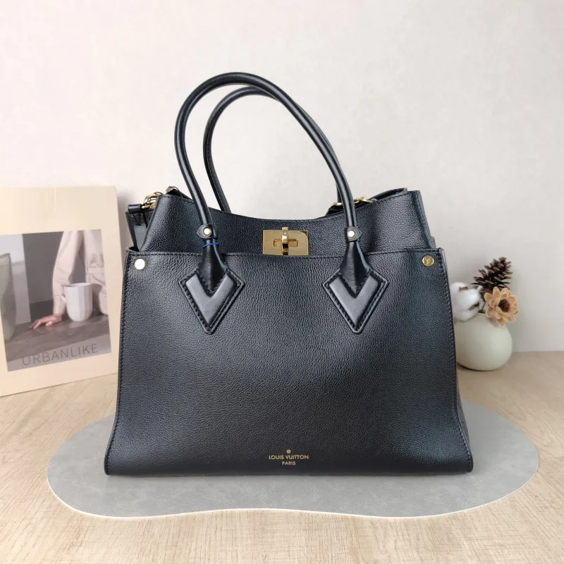 Louis Vuitton Shoulder Bag On My Side Black Calfskin Large 34 × 17 × 28 cm — cover view 3 of 6
