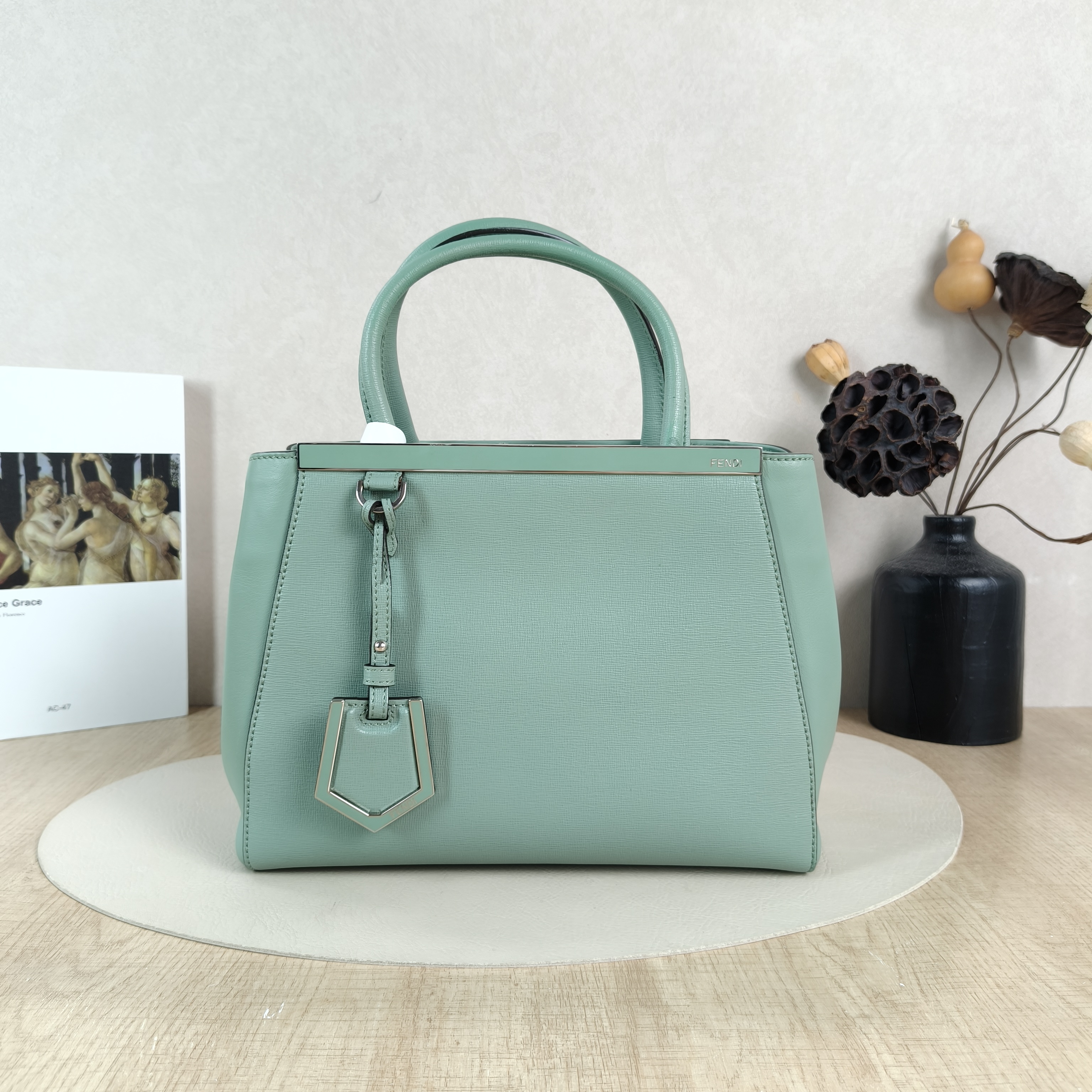 FENDI Top Handle Bag 2jours Top Handle Bag Green Calfskin Small26 × 12 × 20 cm