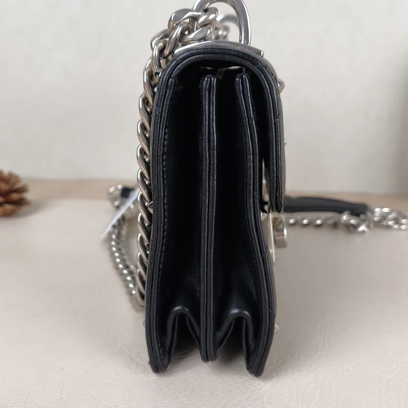Miumiu Crossbody Bag Crossbody Bag Black Lambskin One Size20 × 4 × 13 cm — detail view 6 of 13