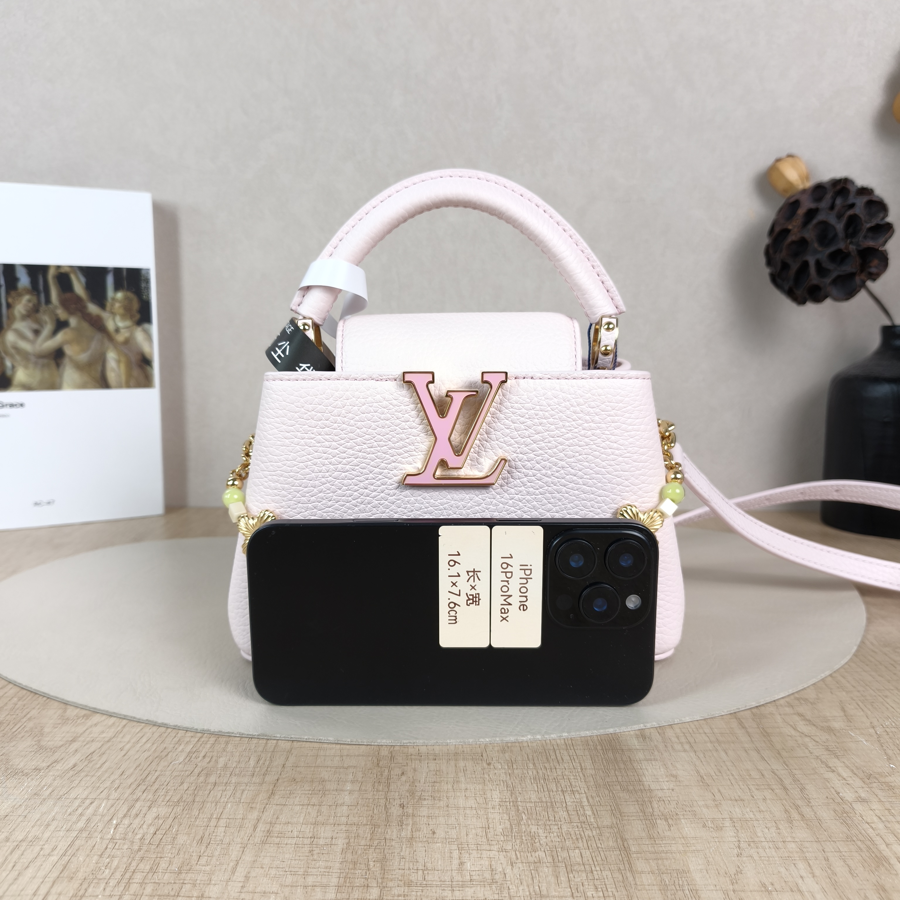 Louis Vuitton Shoulder Bag Capucines Pink Calfskinmini21 × 8 × 14 cm — cover view 4 of 6