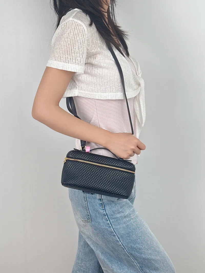 Loro Piana Crossbody Bag Extra Pocket L19Navy Lambskin One Size19 × 7 × 11.5 cm — on-model view 2 of 3
