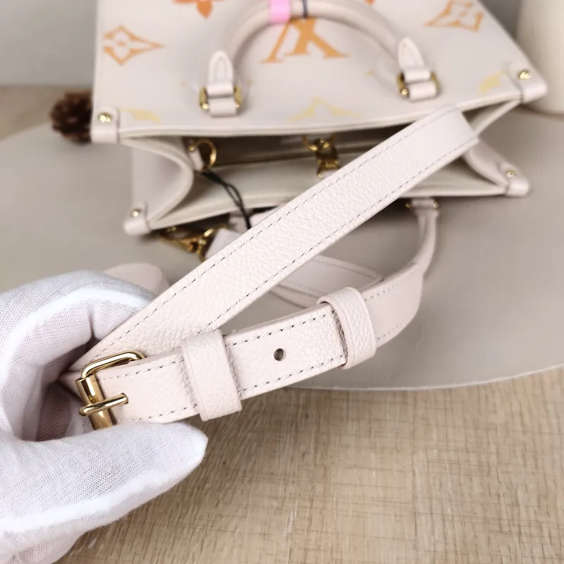 Louis Vuitton Shoulder Bag Onthego Beige Empreinte Embossed Calfskin Small 25 × 11.5 × 19 cm — detail view 7 of 9