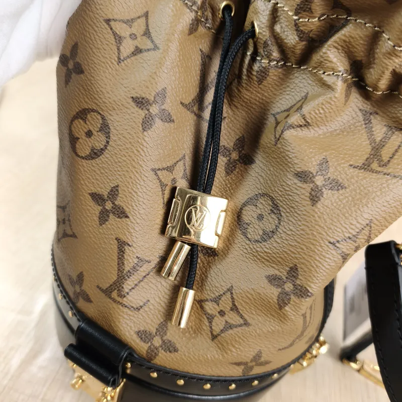 Louis Vuitton Shoulder Bag Petit Noe Edition Bucket Bag Monogram PVC One Size 13.5 × 13.5 × 22 cm — detail view 7 of 13