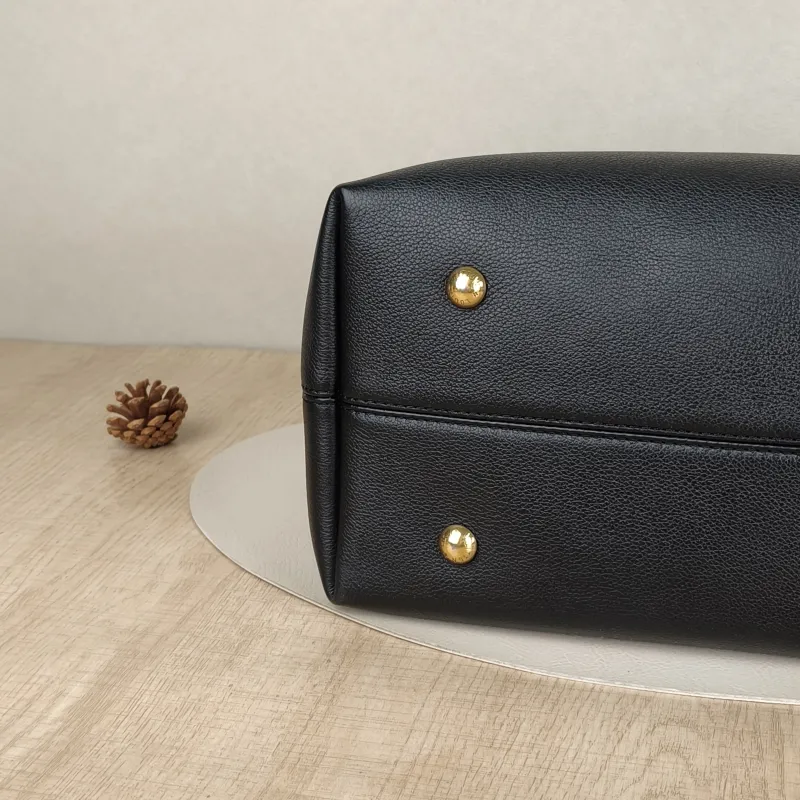 Louis Vuitton Shoulder Bag Low Key Hobo Shoulder Bag Black Calfskin Medium31 × 18 × 35 cm — cover view 4 of 8