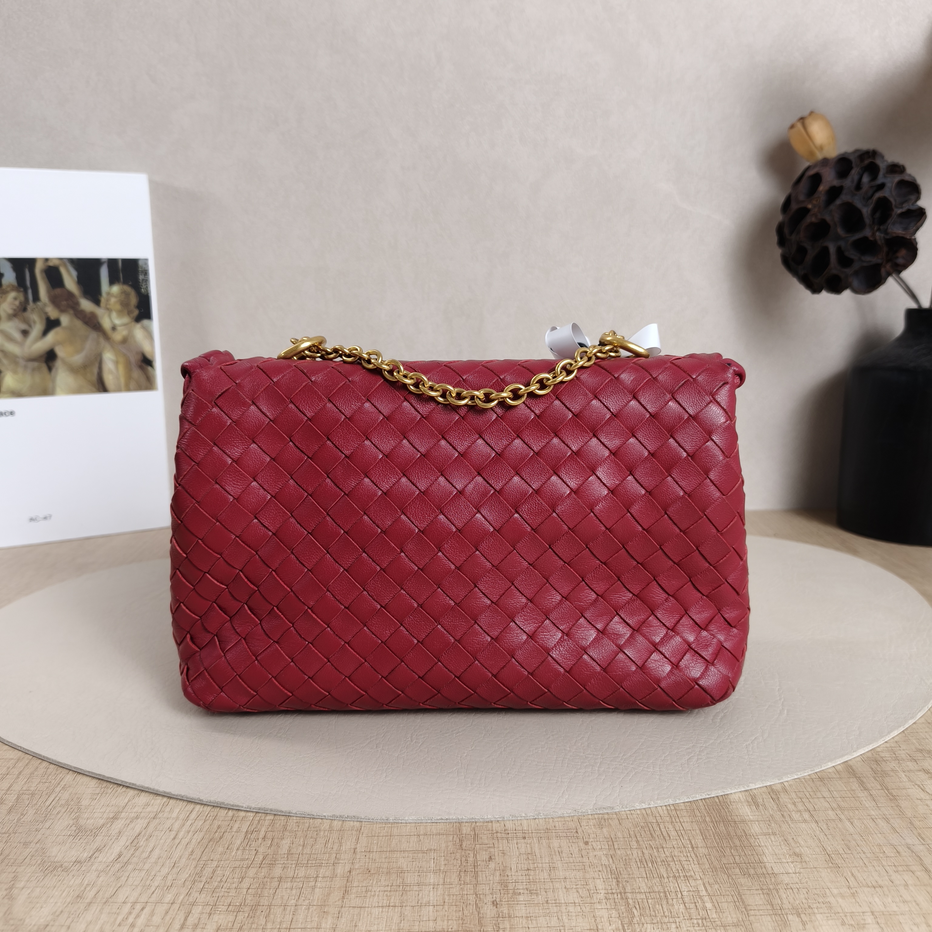 Bottega Veneta Shoulder Bag Woven Messenger Bag Burgundy Lambskin 21.5 × 7 × 13.5 cm — cover view 10 of 11