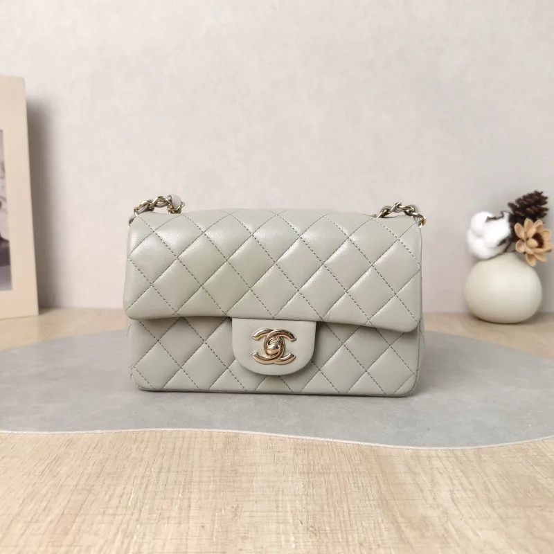 Chanel Crossbody Bag Classic Flap Large Mini CF Mini Green Lambskin mini 20 × 6 × 12 cm