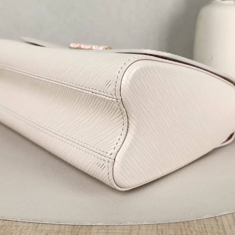 Louis Vuitton Crossbody Bag Twist White Epi Embossed Calfskin Pink 23 × 9.5 × 17 cm — detail view 5 of 14