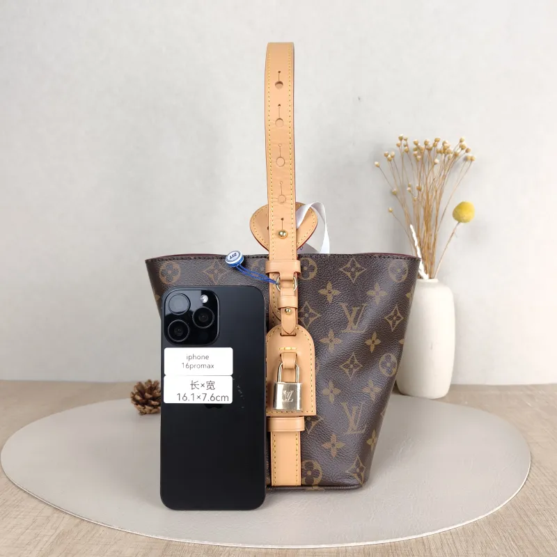 Louis Vuitton Top Handle Bag ALL IN BB Monogram PVCBB16 × 12 × 18 cm — cover view 4 of 5