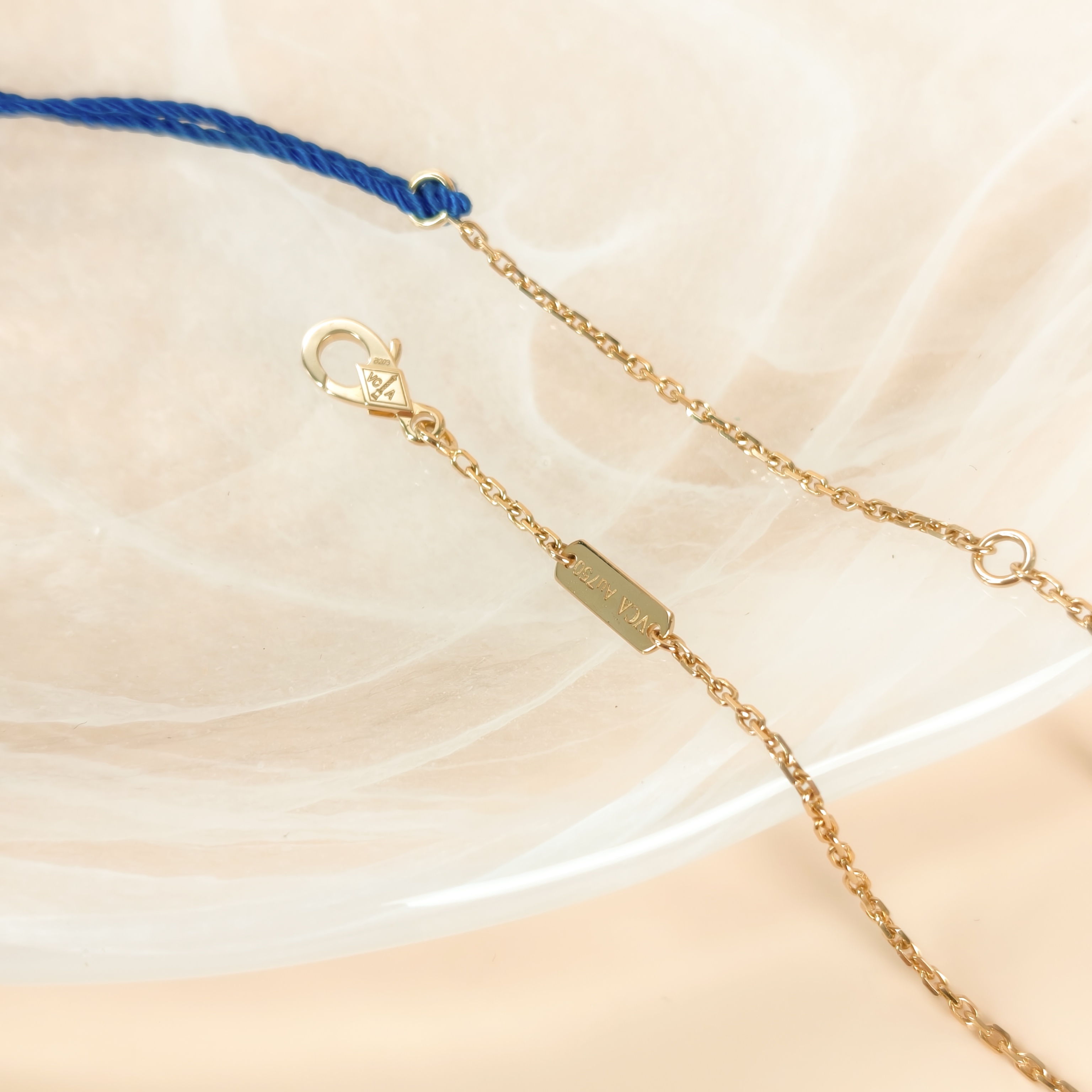 Van Cleef & Arpels Necklace Alhambra Alhambra Collection Necklace 18KY ellow Gold Vintage Small42cm — cover view 5 of 10