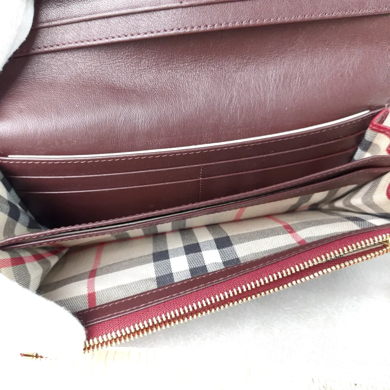 BURBERRY Wallet Wallet Red Calfskin One Size 19 × 2 × 11 cm — detail view 9 of 11