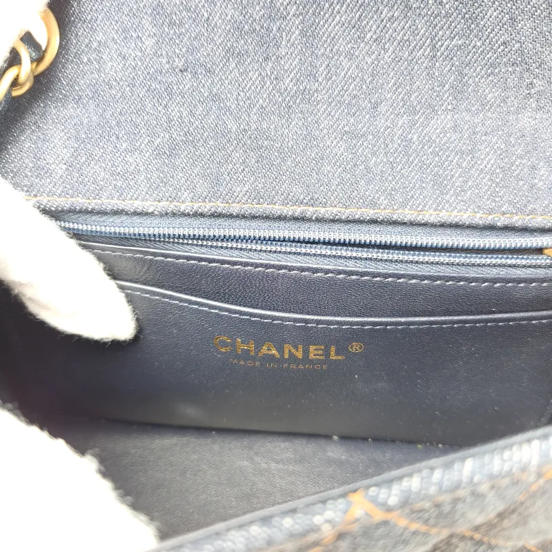 Chanel Crossbody Bag Classic Flap Large Mini CF Mini Navy mini 20 × 6 × 12 cm — detail view 4 of 12