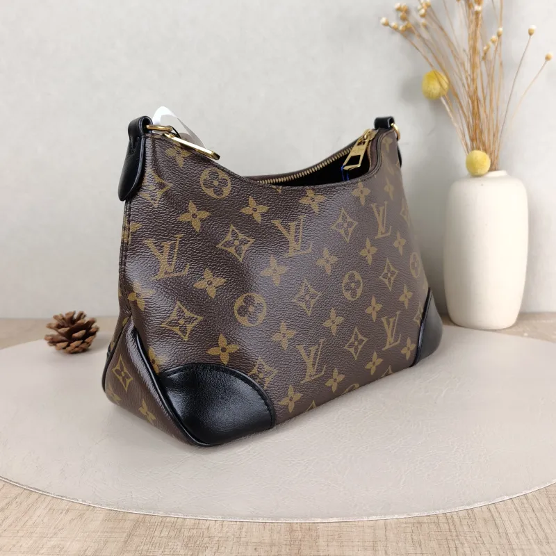 Louis Vuitton Crossbody Bag Boulogne PVC Small 26 × 9.5 × 16 cm — cover view 4 of 5
