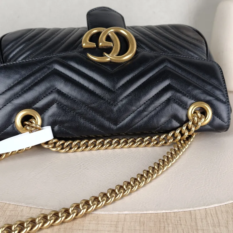 GUCCI Crossbody Bag GG Marmont Medium Marmont 26 Black CC alfskin Medium 26 × 7 × 15 cm — detail view 12 of 13