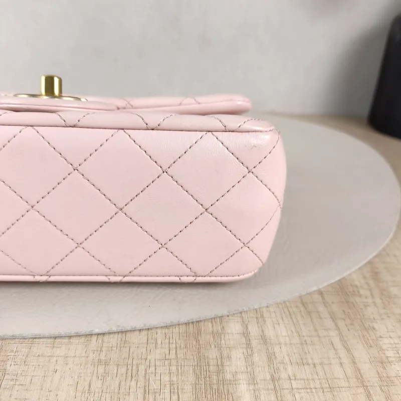 Chanel Crossbody Bag mini Pink Lambskin One Size 20 × 6 × 12 cm — detail view 4 of 14