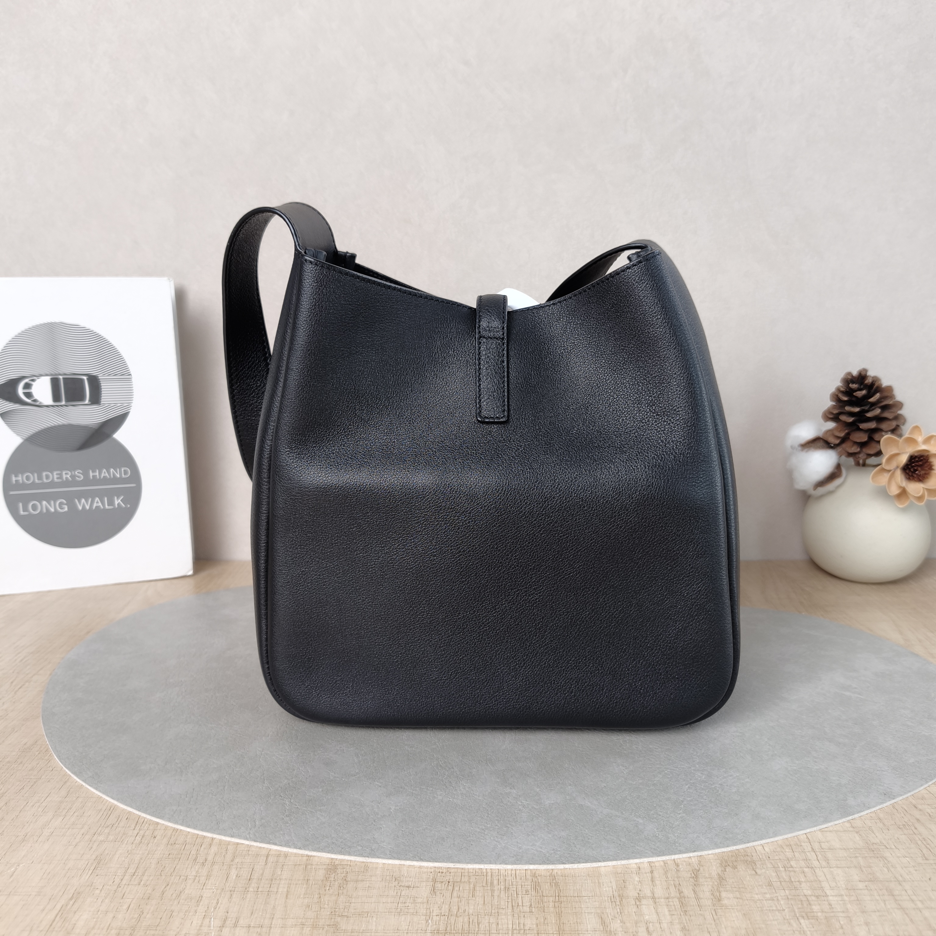 SAINT LAURENT Shoulder Bag LE 5 À 7 Hobo Black Calfskin Small22 × 8.5 × 23 cm — cover view 3 of 5