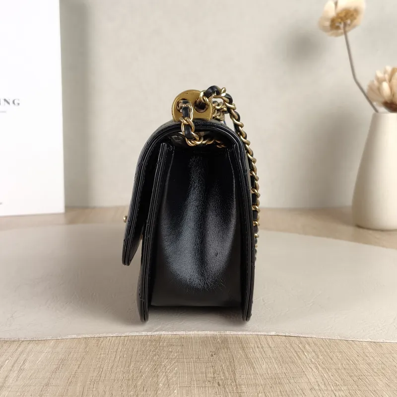Chanel Crossbody Bag Black Calfskin Small 19 × 8 × 12 cm — detail view 6 of 12