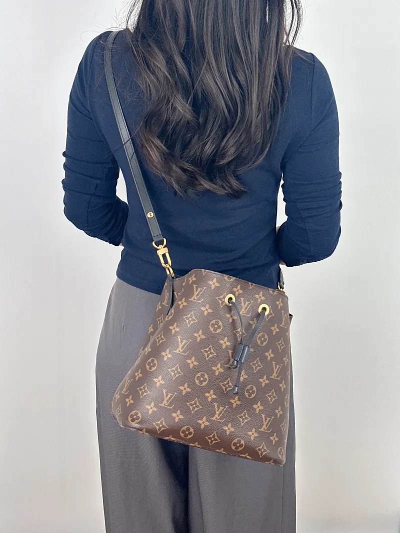 Louis Vuitton Shoulder Bag NÉONOÉ Bucket Bag Black PVC Medium 26 × 17.5 × 26 cm — on-model view 1 of 2