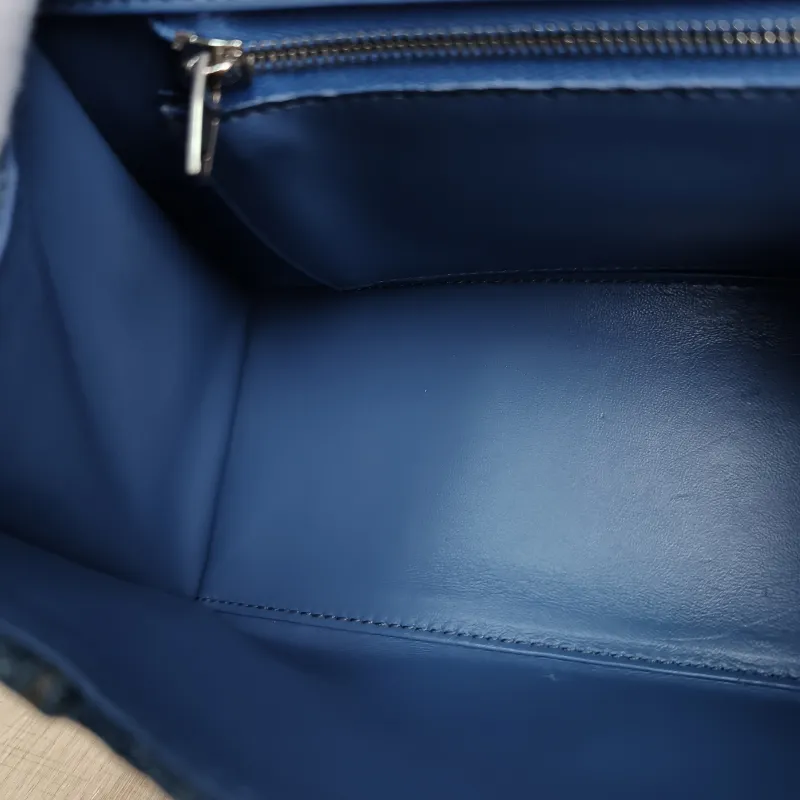 BALENCIAGA Crossbody Bag Hourglass Hourglass Bag Blue Small23 × 10 × 14 cm — detail view 5 of 15