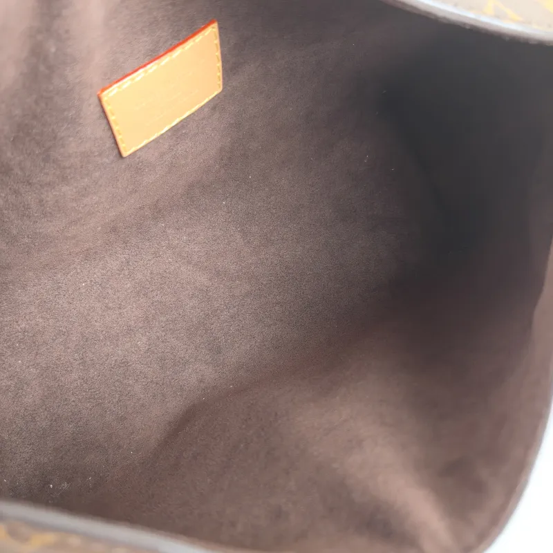Louis Vuitton Shoulder Bag Pochette Mia Monogram PVC One Size 22 × 8 × 14.5 cm — detail view 5 of 10