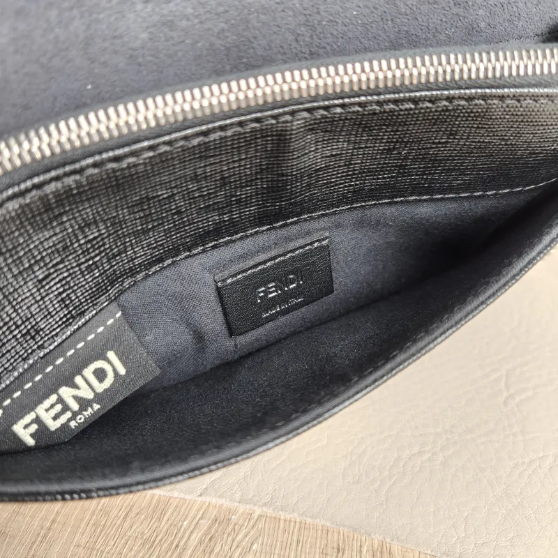 FENDI Crossbody Bag Crossbody Bag Black Calfskin One Size 19 × 4 × 13 cm — detail view 2 of 12