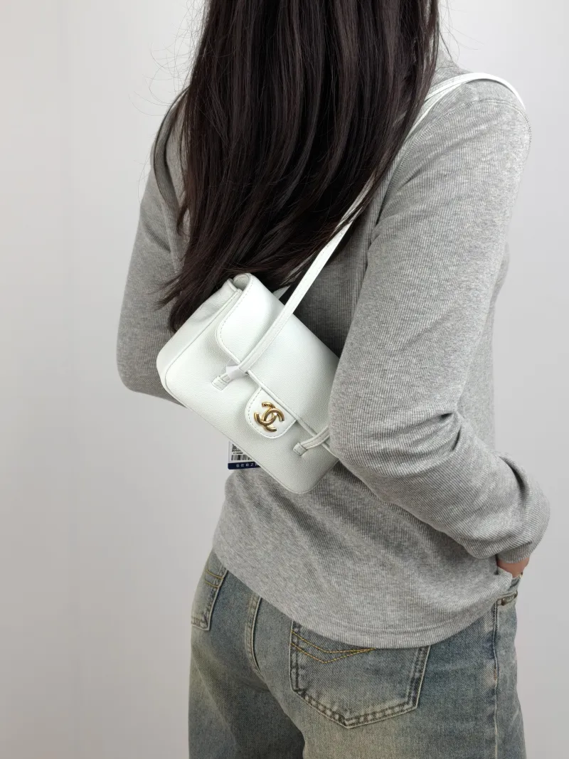 Chanel Shoulder Bag 26B preppy coco Green Calfskin Mini 17 × 5 × 11.5 cm — on-model view 1 of 2