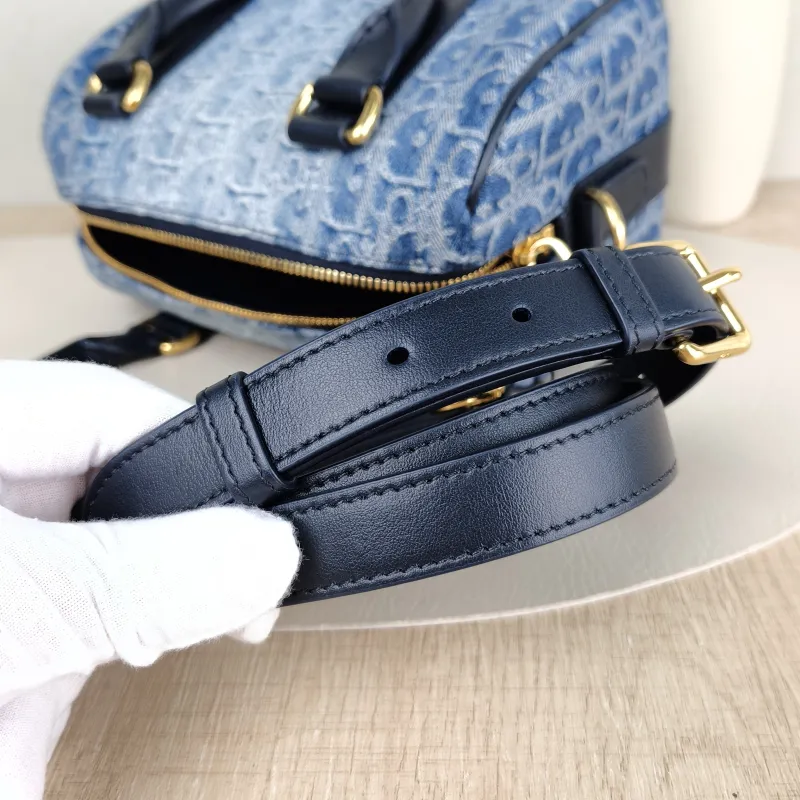 DIOR Crossbody Bag Groove 20 Top Handle Bag Blue Small 20.5 × 12 × 13.5 cm — detail view 8 of 12