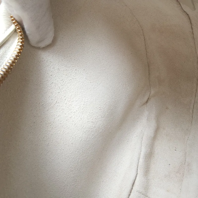 CELINE Crossbody Bag TEEN LULU hobo White Calfskin Small21 × 5 × 24 cm — detail view 9 of 13
