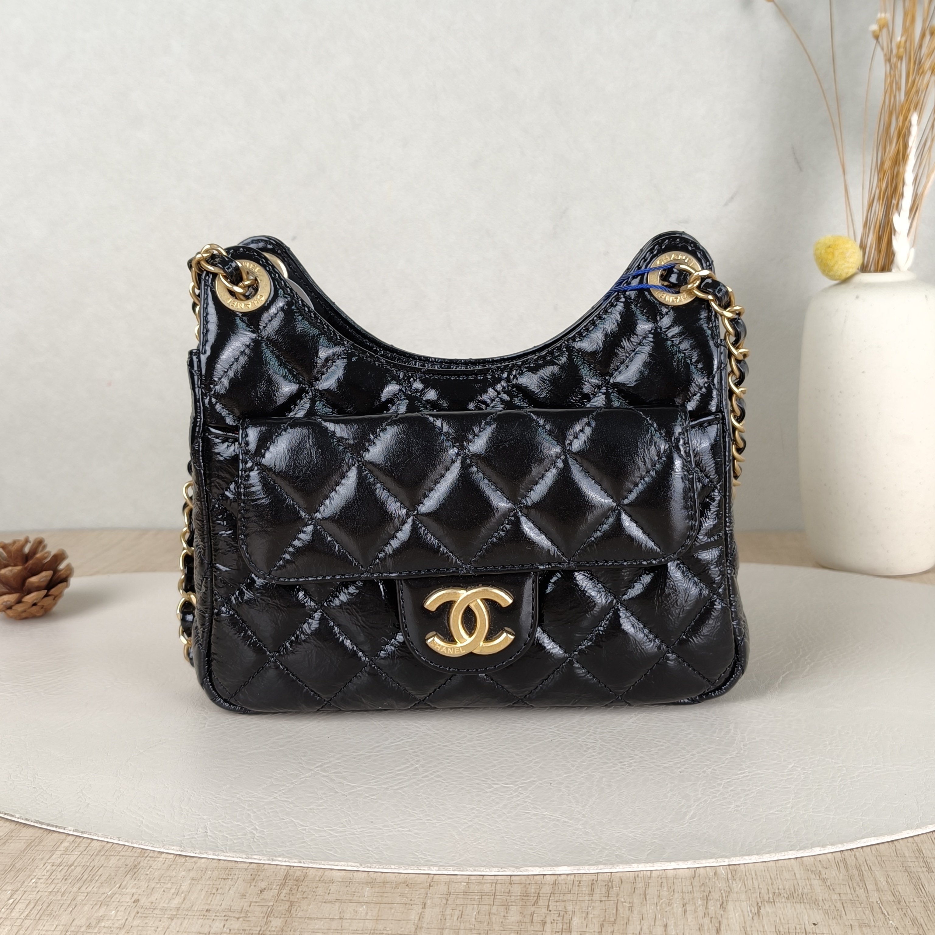 Chanel Crossbody Bag23p hobo Black Waxed Leather Small19 × 6 × 17 cm